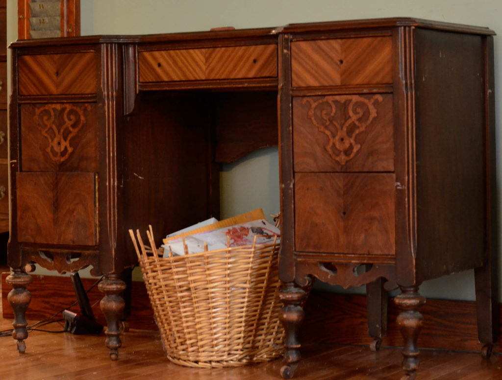 vintage vanity, vintage desk, stripper, refinishing, before and after, veneer, shellac, milk paint, chippy goodness, painting furniture