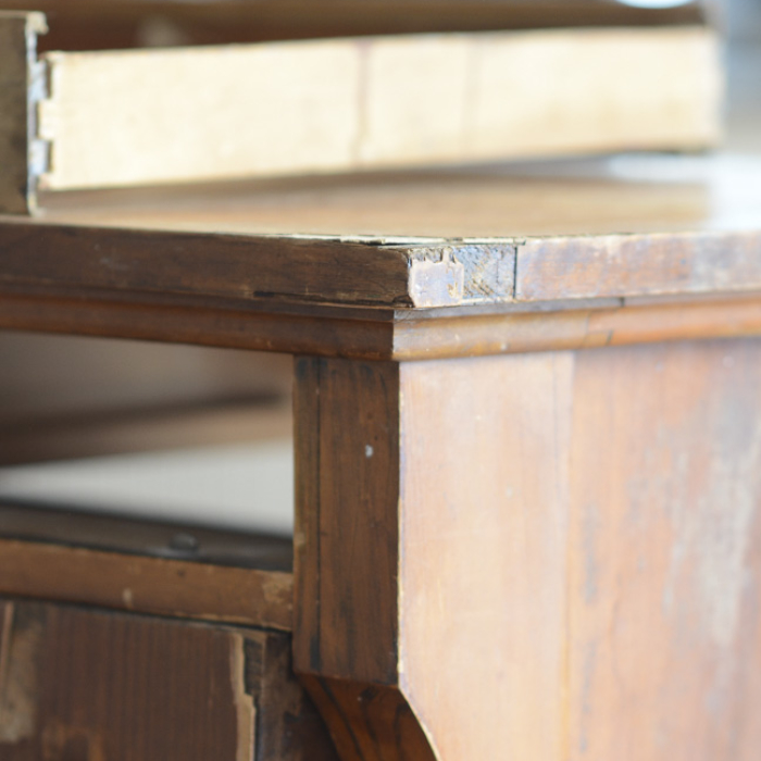 dresser_before_in_pieces