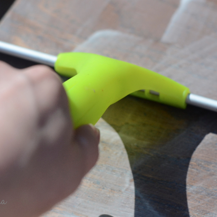 How to use wood filler to fill in wood grain so that the grain doesn't show through after the finish is applied.  Want to know how to do this?  Click through to the blog post!