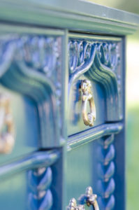 How to use wood filler to create a smooth, glossy painted finish // Bassett dresser